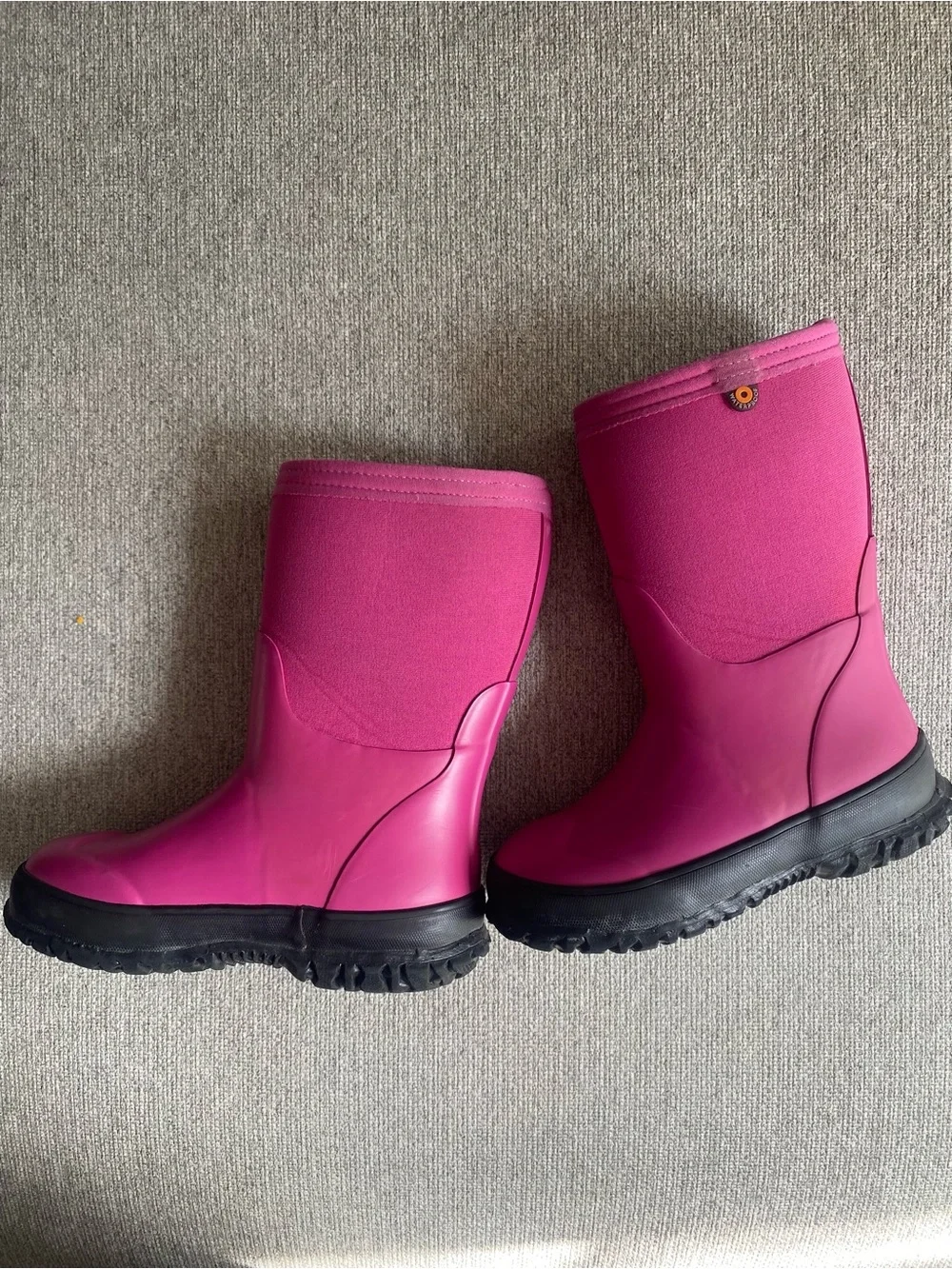 Bogs Kids Hot Pink and Black Waterproof Pull-On Boots